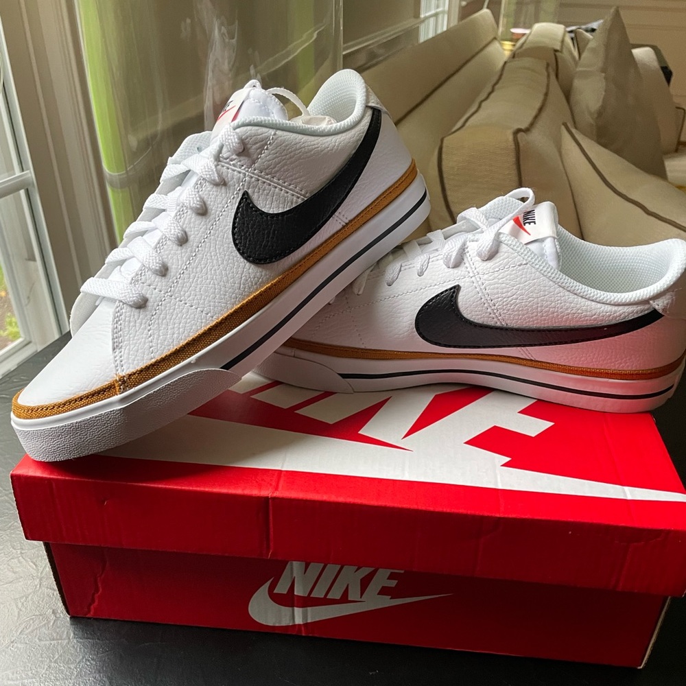 Nike Legacy Court Shoes Womens 9.5